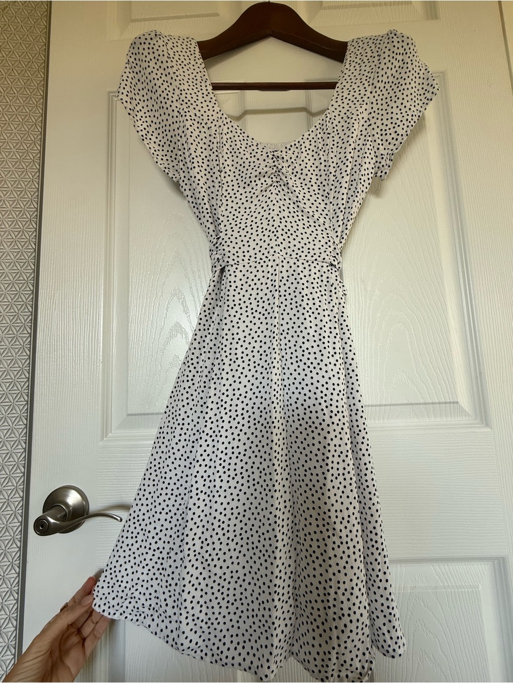 Abercrombie & Fitch White Dress with Black Polka Dots — Midi A-Line